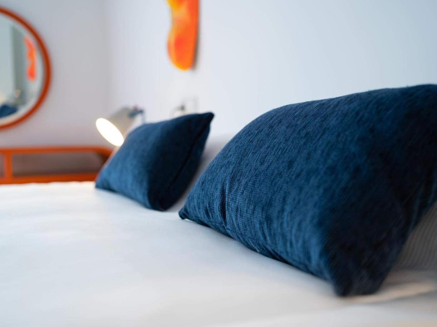 Housingleon Gaudi Suites Ngoại thất bức ảnh